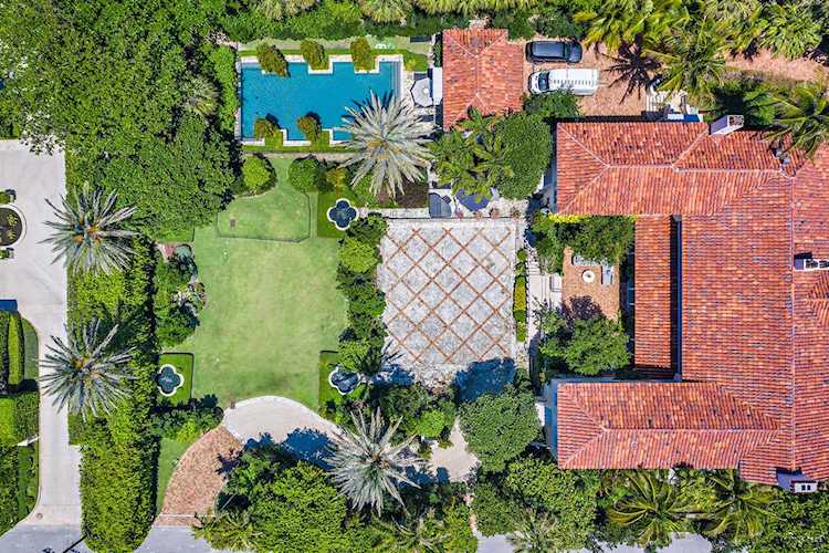 125 Via Del Lago Palm Beach, FL 33480
