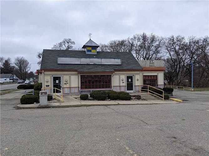 1834 E 18th St Anderson, IN 46016
