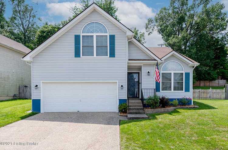4214 Willowview Blvd Louisville, KY 40299 | MLS 1591784 Photo 1