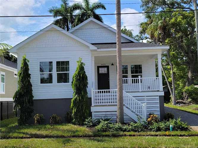 1625 8th Ave W Bradenton, FL 34205 | MLS A4495695 Photo 1
