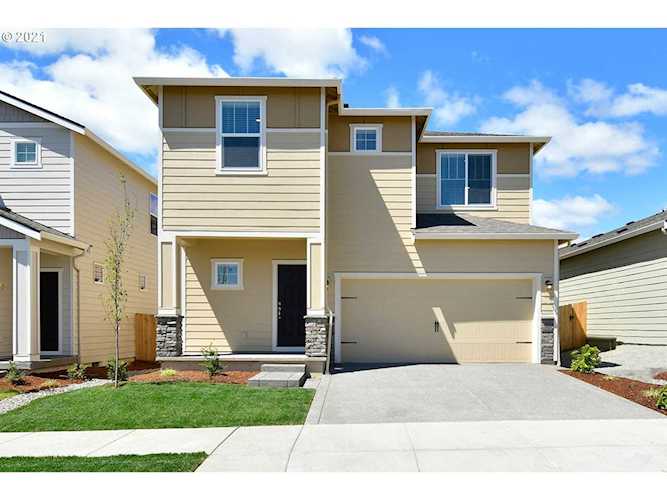 1509 W 15th St La Center, WA 98629