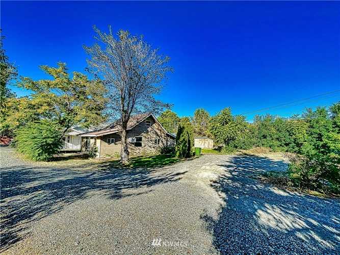 21 Pine St Okanogan, WA 98840
