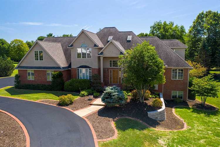 1805 River Highlands Court Wausau, WI 54403