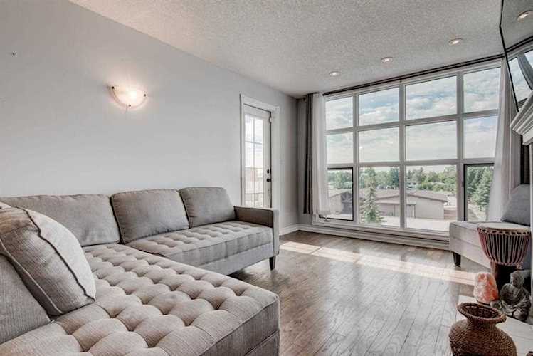 4944 8 Ave SW #304 Calgary, AB T3C 0H4