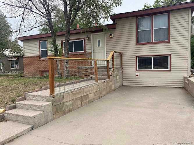 1406 15th St Wheatland, WY 82201