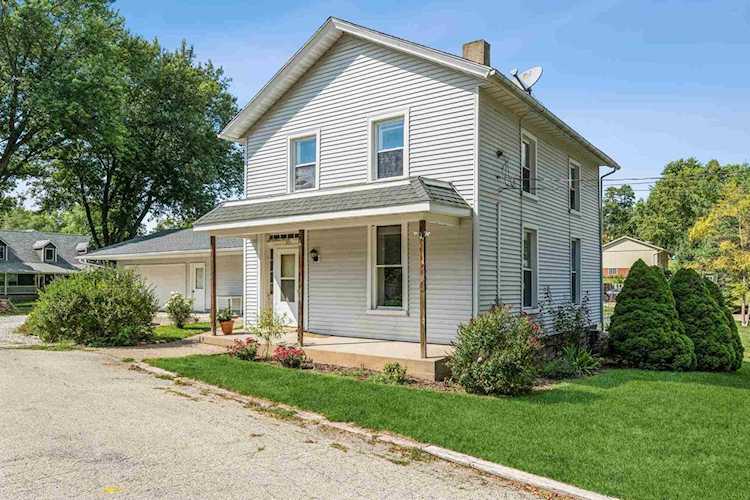503 Dodge St Le Claire, IA 52753