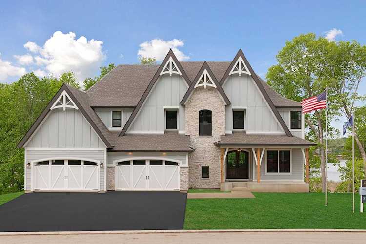 4211 Halsteads Bay Lane Minnetrista, MN 55331