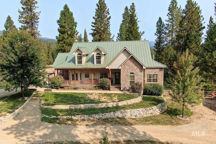 115 Sky Ridge Dr. Garden Valley, ID 83622