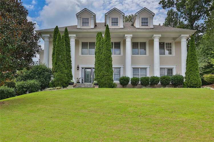 215 Highland Lake Ct Atlanta, GA 30349