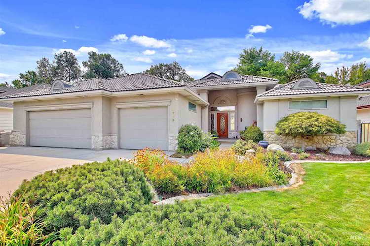 4715 North Savannah Lane Garden City, ID 83714