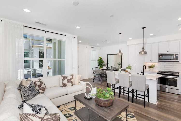 13082 Olympus Circle #2 Poway, CA 92064