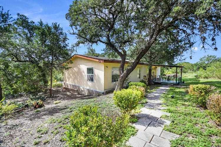 15417 Stroup CIR Lakeway, TX 78734