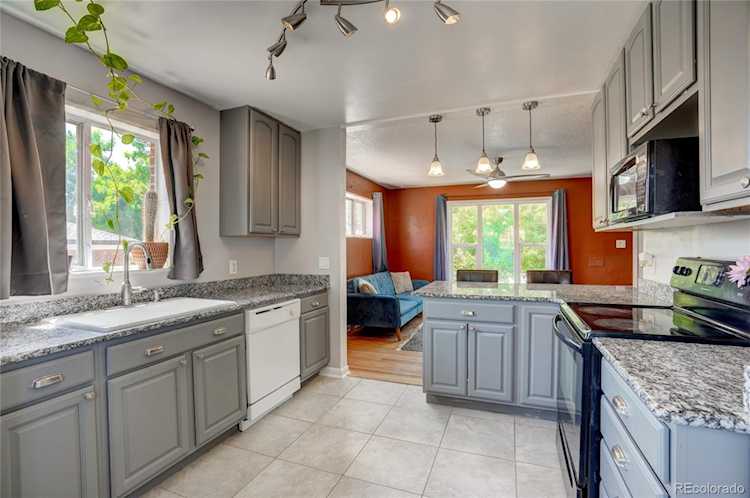 10902 Northglenn Dr Northglenn, CO 80233