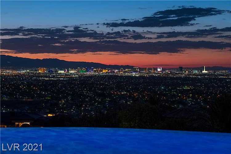 472 Saint Moritz Dr Henderson, NV 89012