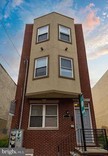 1728 N Gratz St Philadelphia, PA 19121