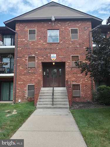 5 Chase Hall Dover, DE 19904