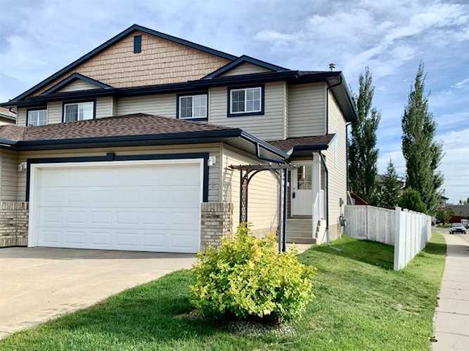 2 Amlee Close Red Deer, AB T4R 3G2