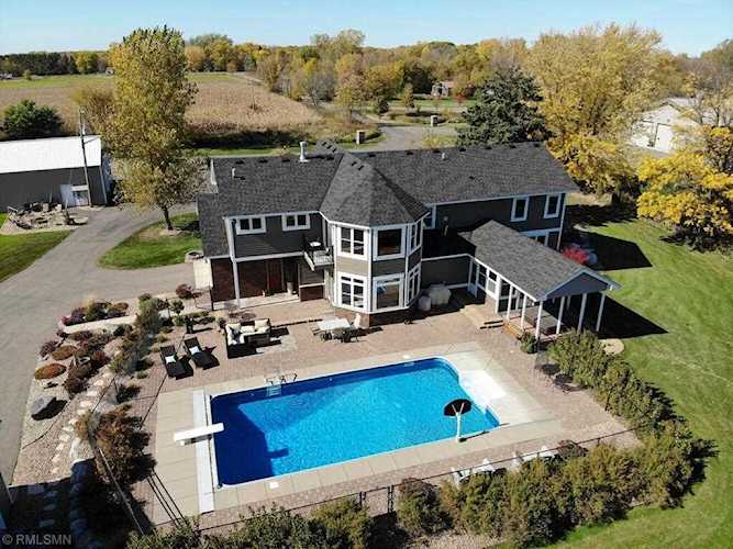 8196 20th Avenue Lino Lakes, MN 55038
