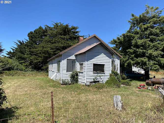 87457 16th St Bandon, OR 97411