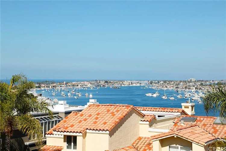 312 Carnation Ave Corona Del Mar, CA 92625