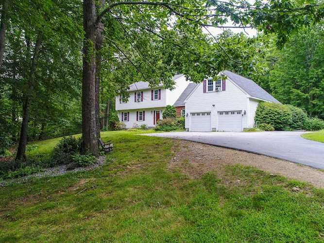 10 Blevens Dr Concord, NH 03301