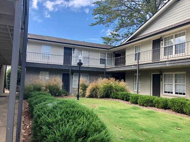 1802 Jackson Ave. #165 Oxford, MS 38655 | MLS 148974 Photo 1