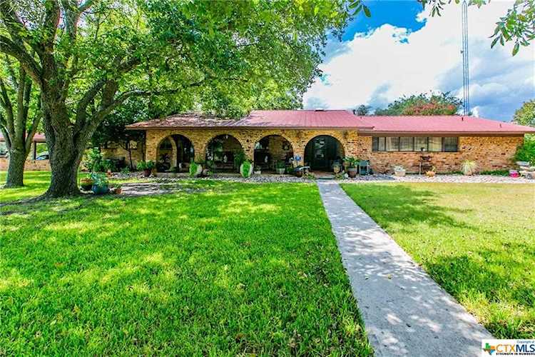 175 Private Road 3044 Lampasas, TX 76550