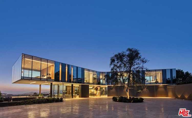 11490 Orum Rd Los Angeles, CA 90049