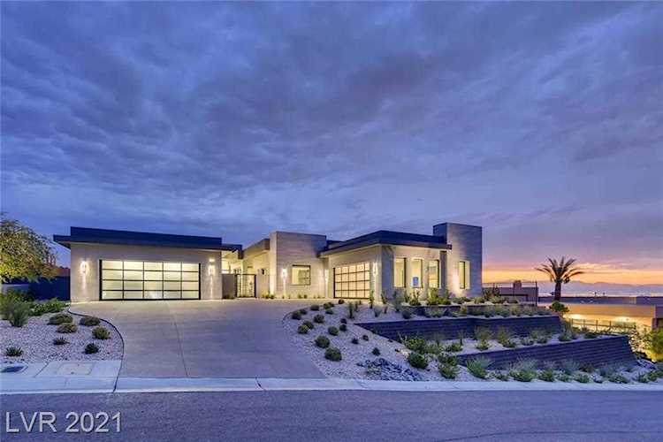 665 Dragon Peak Dr Henderson, NV 89012