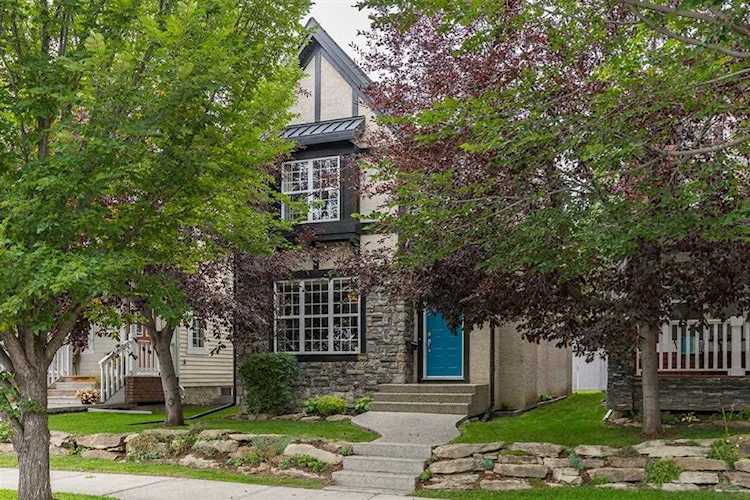 3831 20 St SW Calgary, AB T2T 6M7