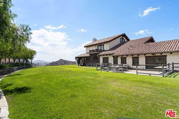 12486 Yerba Buena Rd Malibu, CA 90265