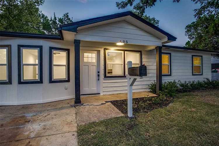 605 Alto Drive Garland, TX 75040