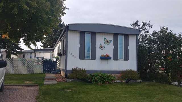 6309 69 St Red Deer, AB T4P 1K8