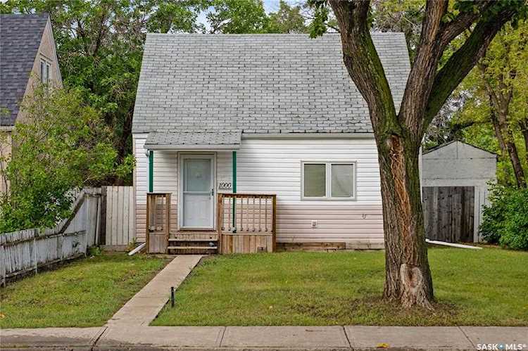1000 Cameron St Regina, SK S4T 2S6