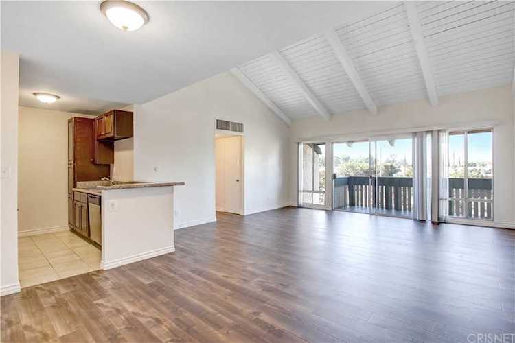8601 International Ave #250 Canoga Park, CA 91304
