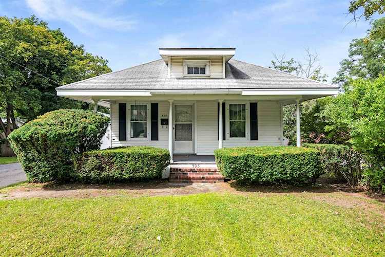 393 Shelburne Rd Burlington, VT 05401