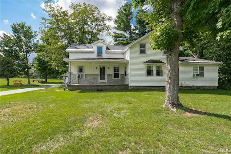 8387 Van Amber Rd New Bremen, NY 13620