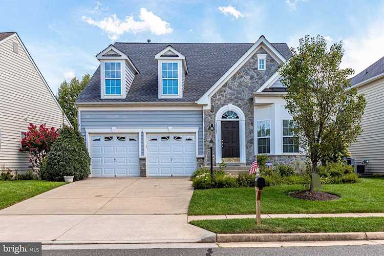 13187 Triple Crown Loop Gainesville, VA 20155