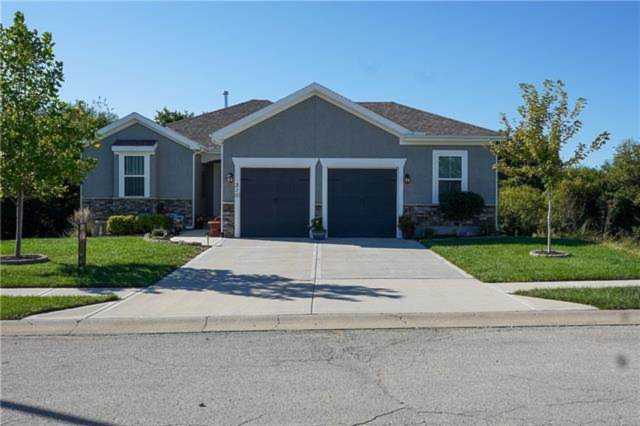 310 Cold Water Ln Raymore, MO 64083