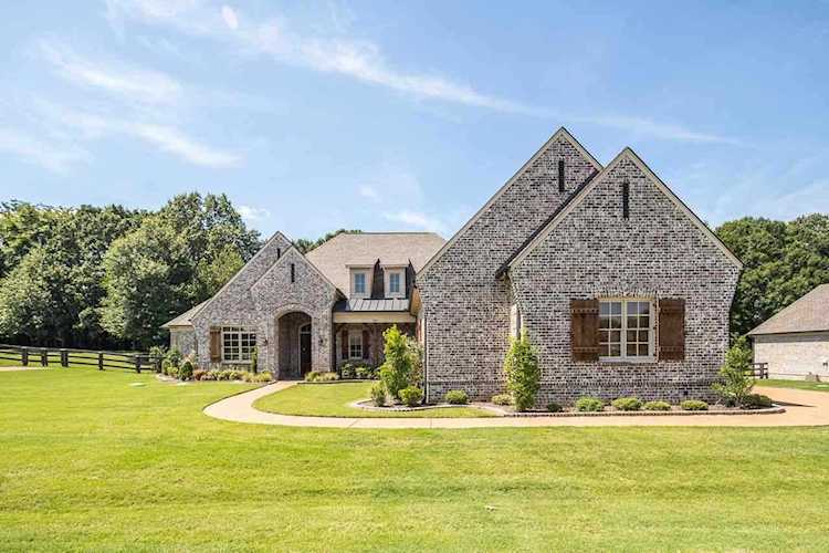 195 New Ballard Rd Piperton, TN 38017
