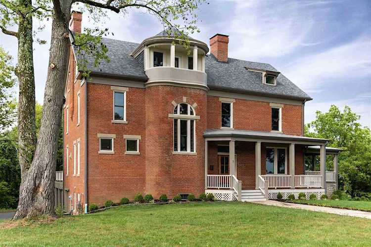 1 Alexander Circle Fort Thomas, KY 41075
