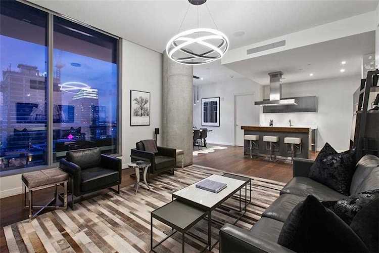 210 Lavaca ST #3111 Austin, TX 78701