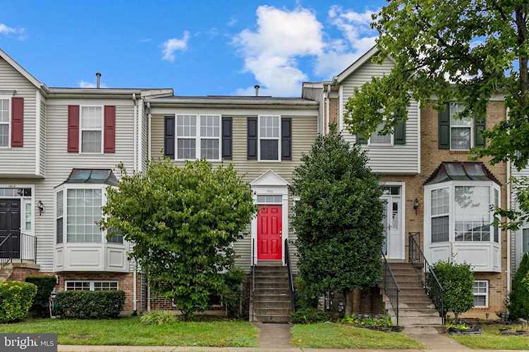 1410 Jed Forest Dr Crofton, MD 21114
