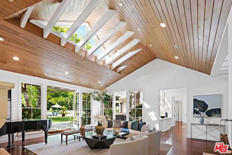 1601 San Remo Dr Pacific Palisades, CA 90272