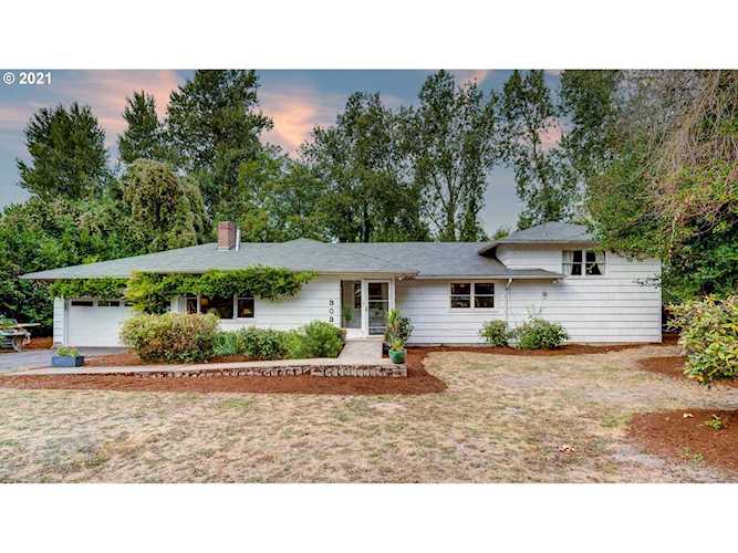303 NE Walker Ct Portland, OR 97211