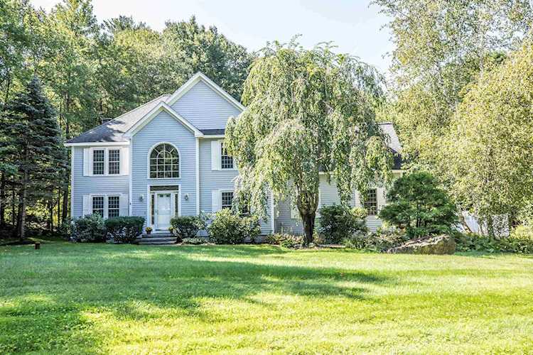 20 Normand Circle Bedford, NH 03110