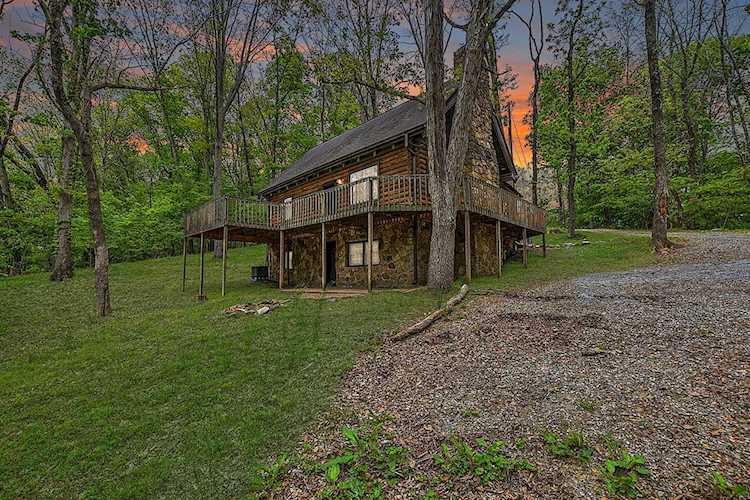 3632 Rustic Hills Dr Kingsport, TN 37660