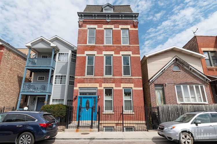 910 W 19th Place Chicago, IL 60608