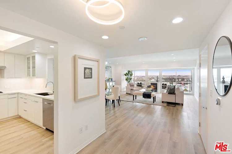 13600 Marina Pointe Dr #1008 Marina Del Rey, CA 90292