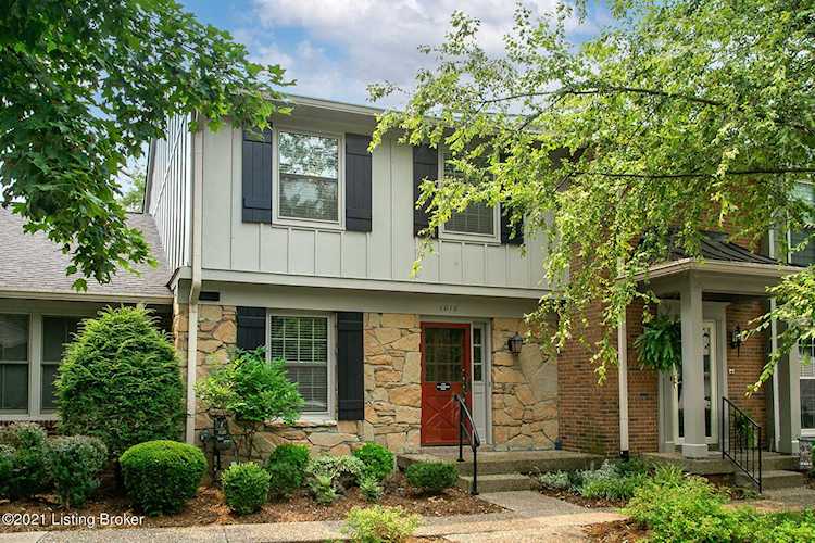 1010 Burning Springs Cir Louisville, KY 40223